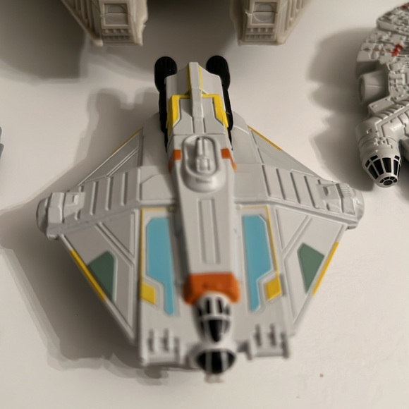 Star Wars Millenium Falcon - Ghost Starship - Picture 3 of 6